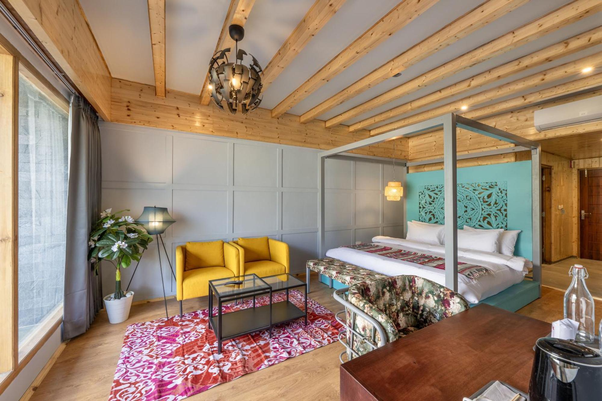 Echor Himalayan Heights Luxe Manali Hotel Buitenkant foto