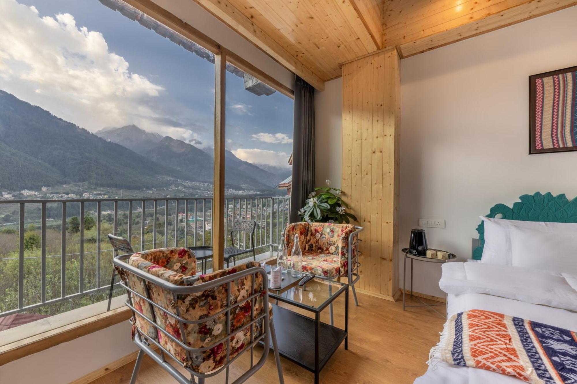 Echor Himalayan Heights Luxe Manali Hotel Buitenkant foto