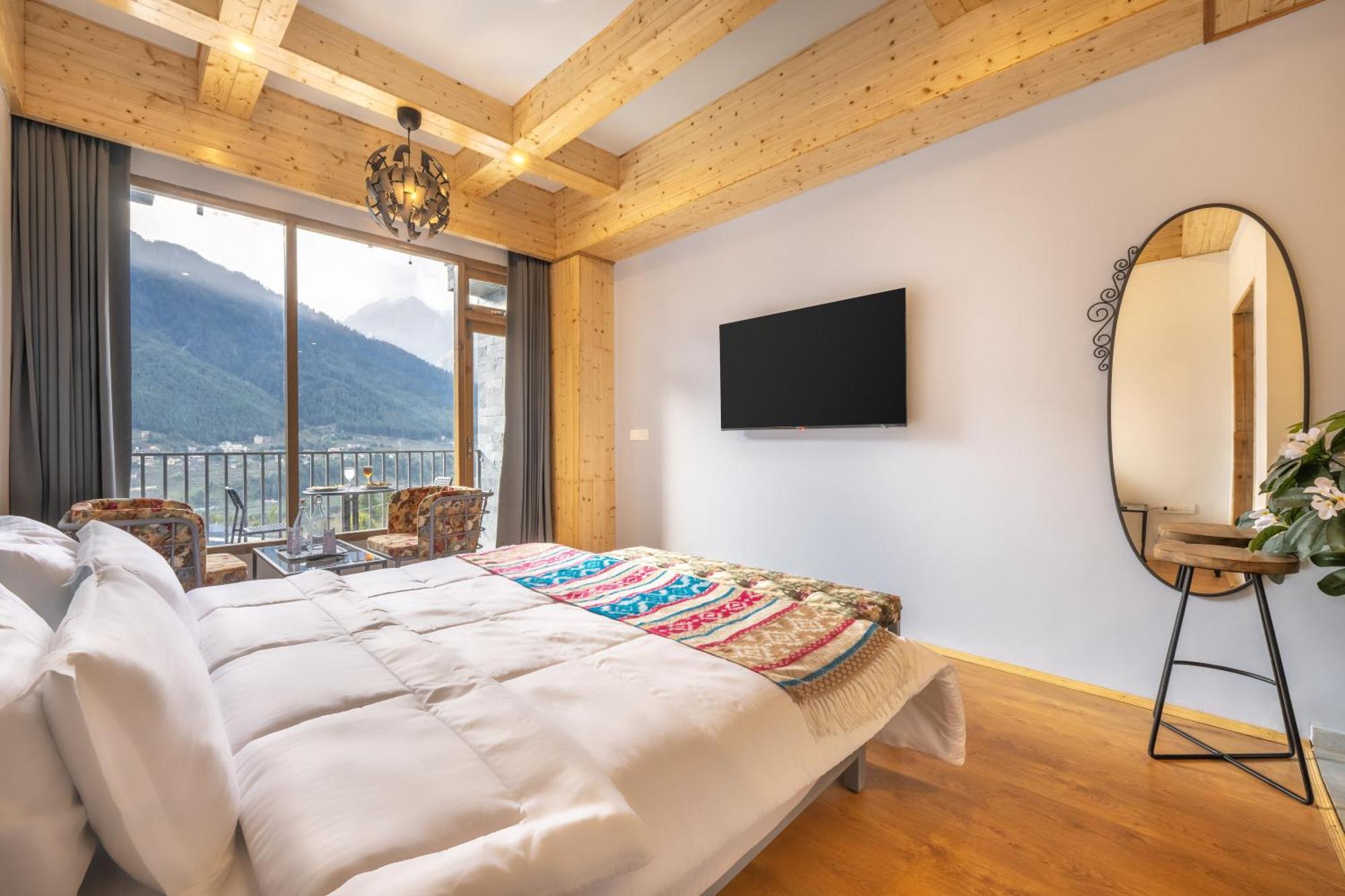 Echor Himalayan Heights Luxe Manali Hotel Buitenkant foto