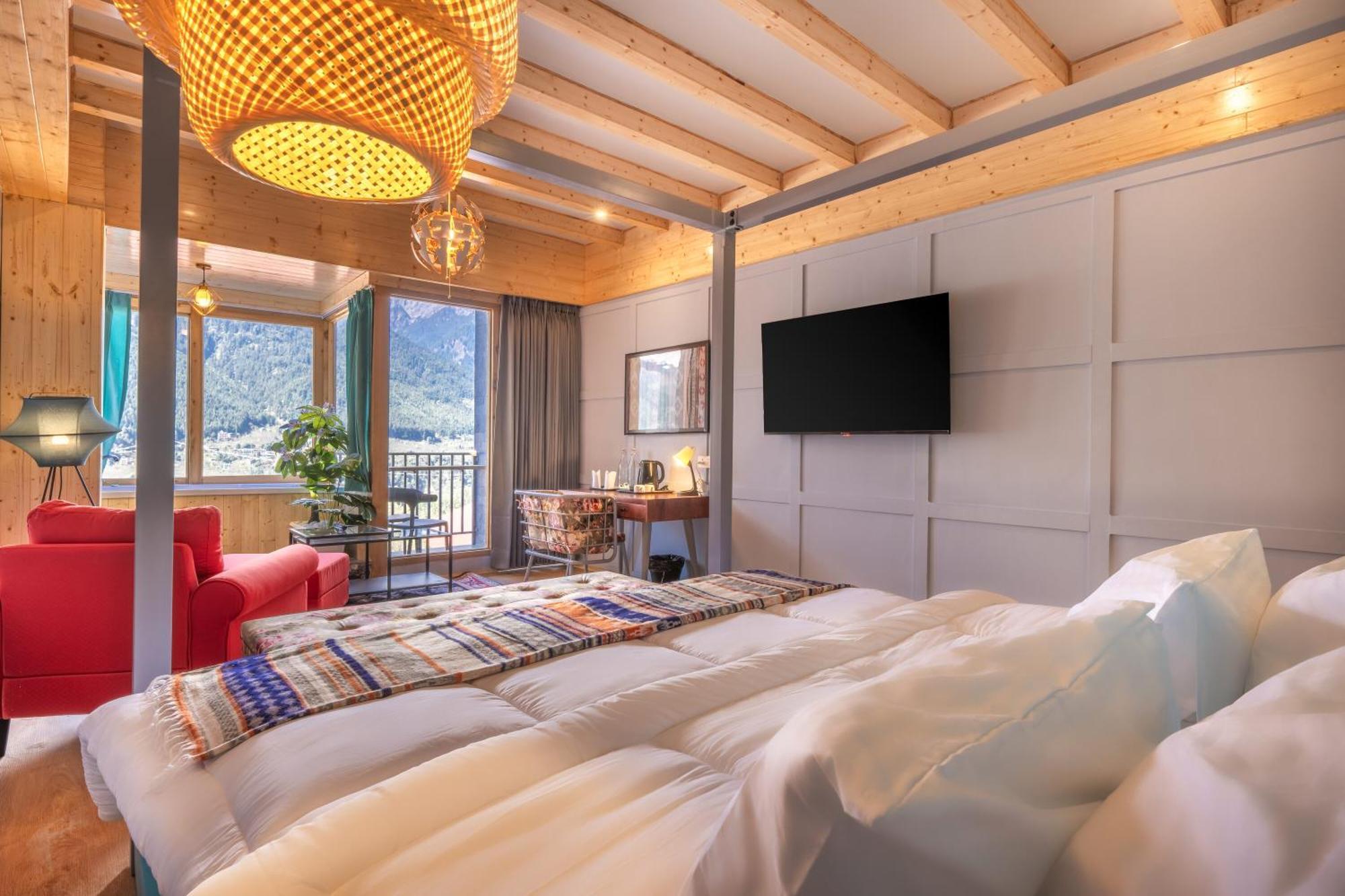 Echor Himalayan Heights Luxe Manali Hotel Buitenkant foto