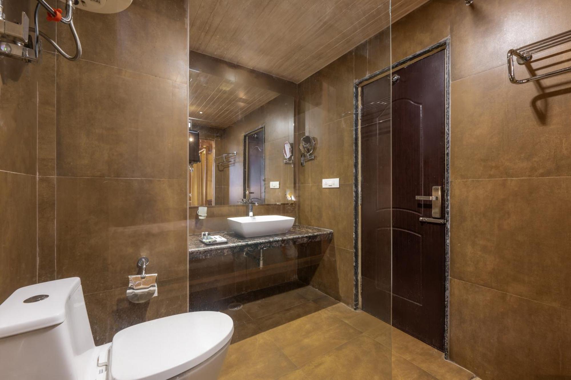 Echor Himalayan Heights Luxe Manali Hotel Buitenkant foto