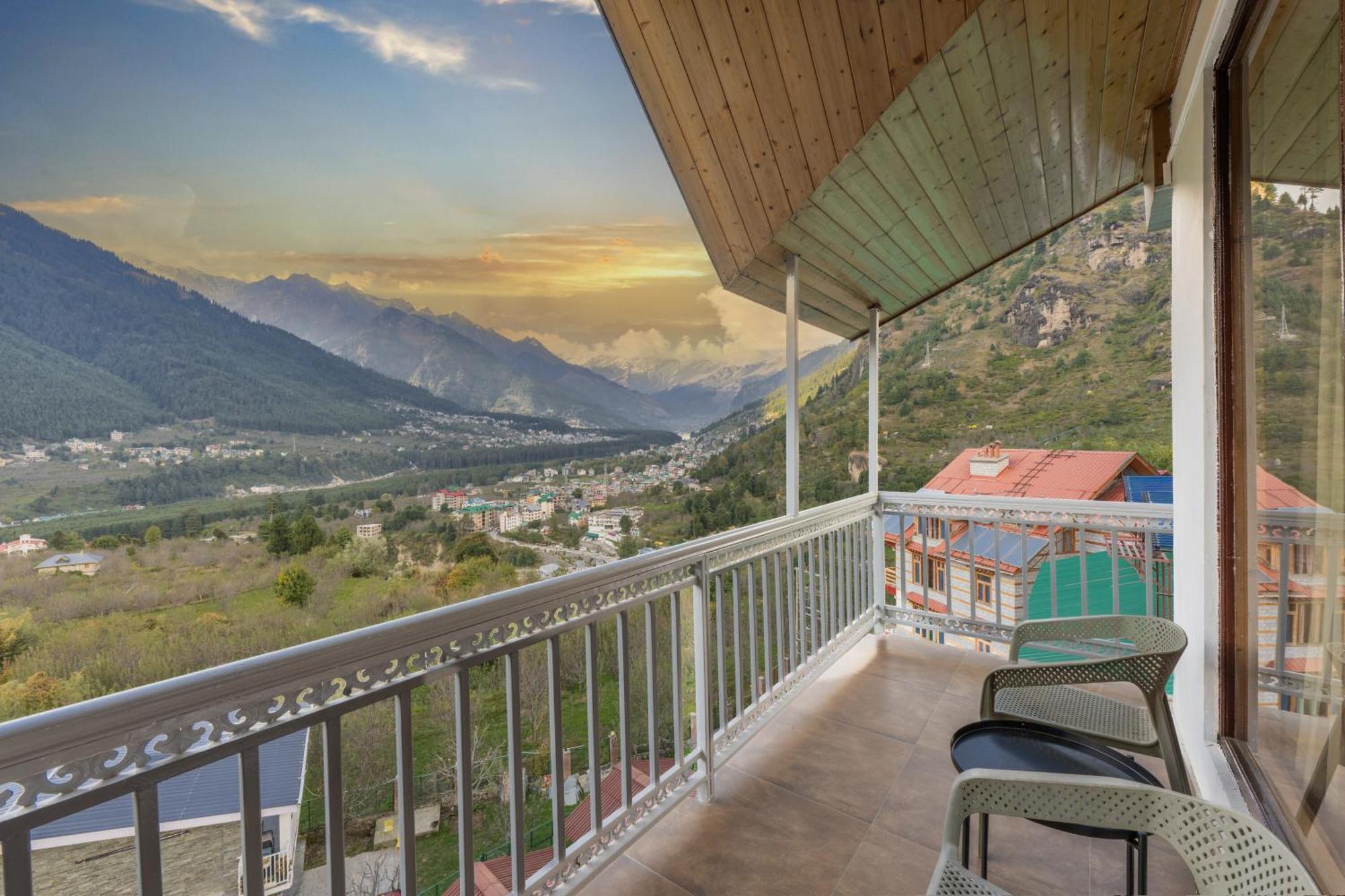 Echor Himalayan Heights Luxe Manali Hotel Buitenkant foto