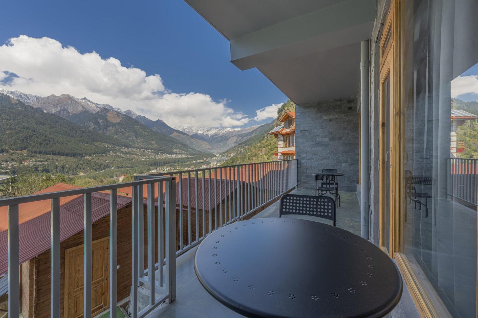 Echor Himalayan Heights Luxe Manali Hotel Buitenkant foto