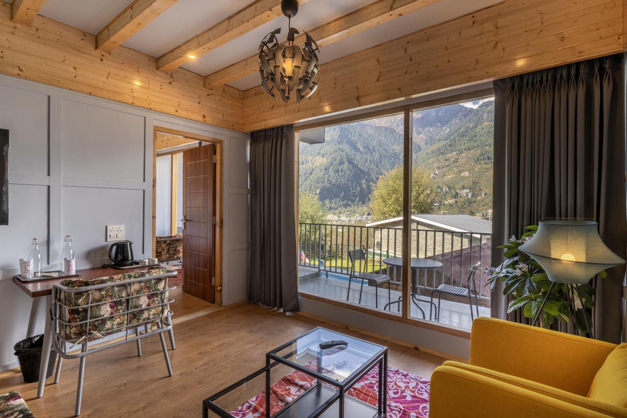 Echor Himalayan Heights Luxe Manali Hotel Buitenkant foto