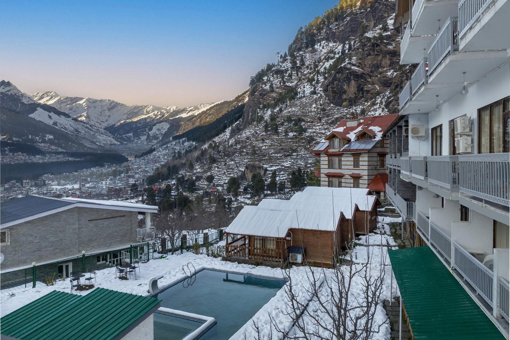 Echor Himalayan Heights Luxe Manali Hotel Buitenkant foto