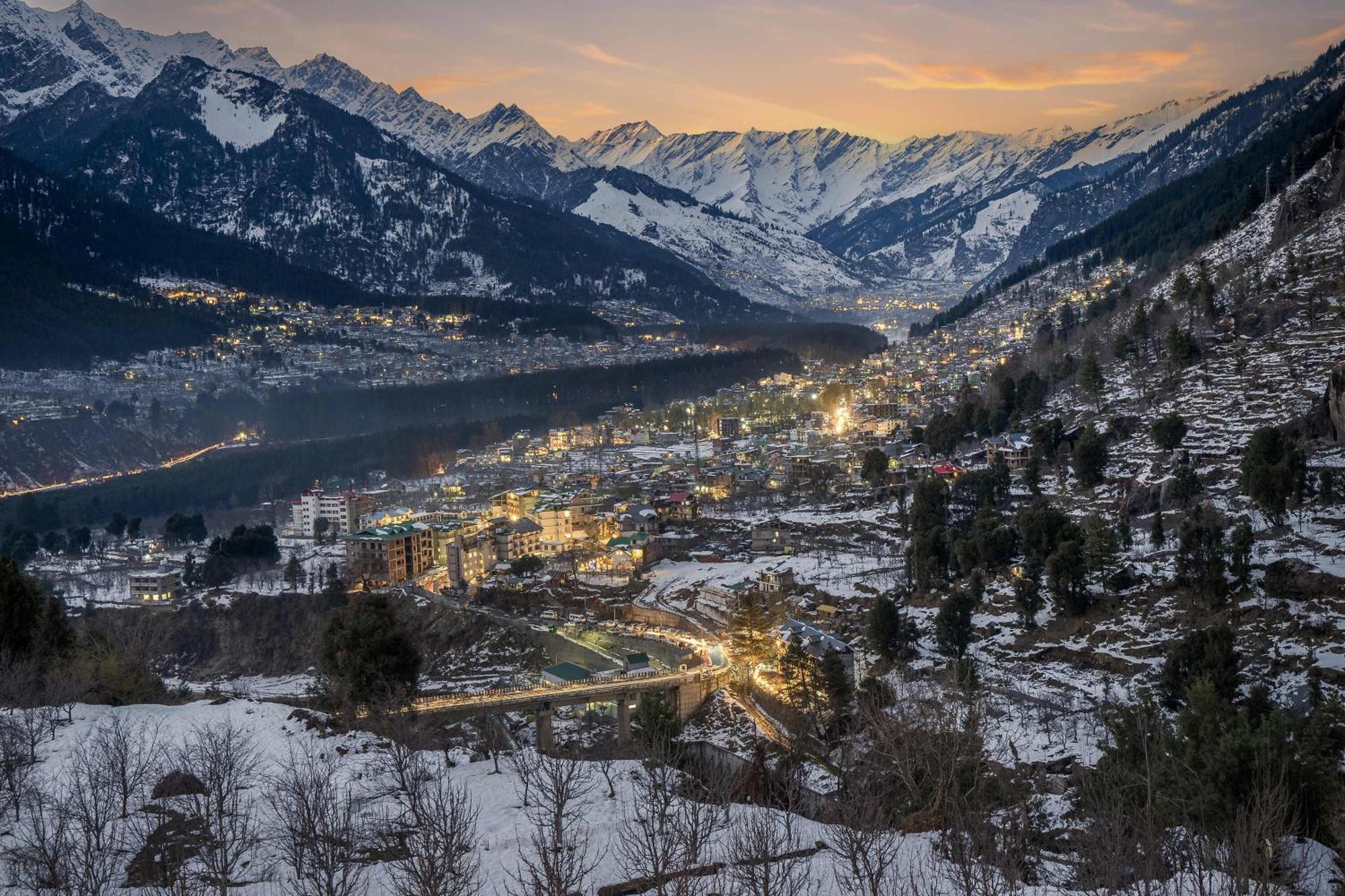 Echor Himalayan Heights Luxe Manali Hotel Buitenkant foto