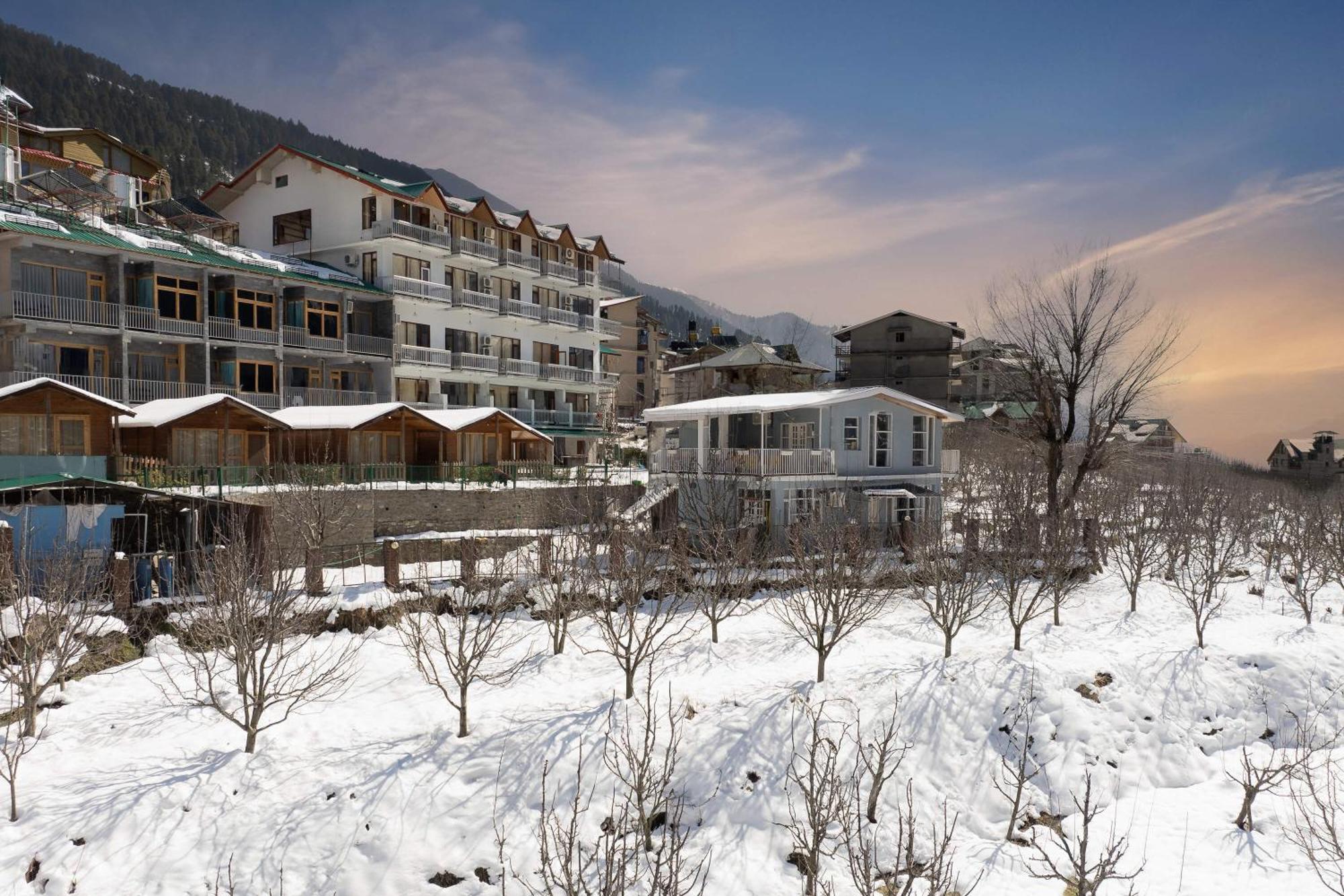Echor Himalayan Heights Luxe Manali Hotel Buitenkant foto