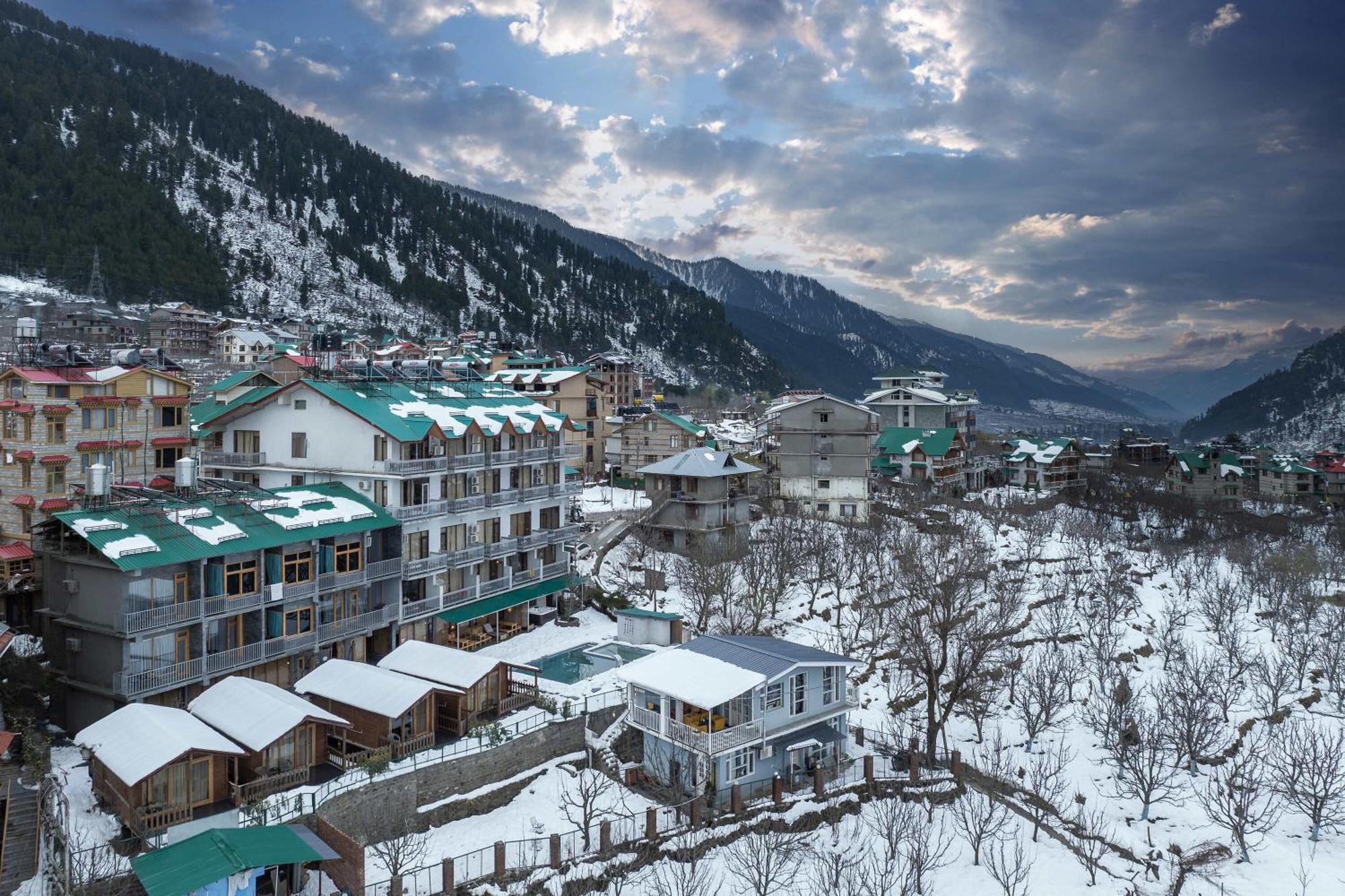Echor Himalayan Heights Luxe Manali Hotel Buitenkant foto